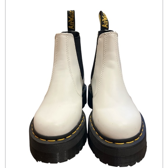 New Dr. Martens Unisex Size 6 & 7.5 White 2976 Quad Chelsea Combat Boots - Picture 2 of 11